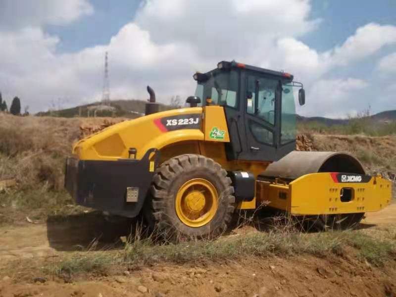 路面冷再生機租賃哪家好？途暢路橋值得選擇！